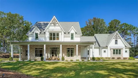 846 Holland Rd, Powder Springs, GA 30127