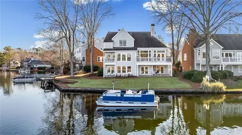 6425 Spinnaker Ln, Alpharetta, GA 30005