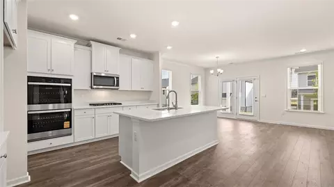 Kitchen - 1907 Endress Cir, Hampton, GA 30228 photo 1 of 3