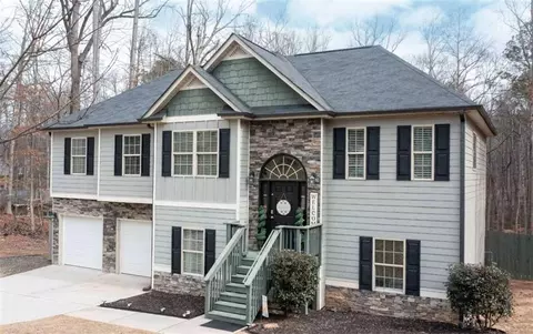 124 Ashley Pointe Dr, Hiram, GA 30141