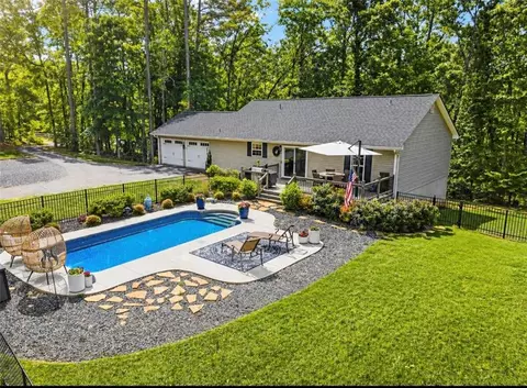 430 A Valley Rd, Dawsonville, GA 30534