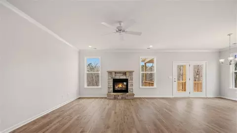 Living - 1780 Goodwin Cir, Hampton, GA 30228 photo 3 of 5