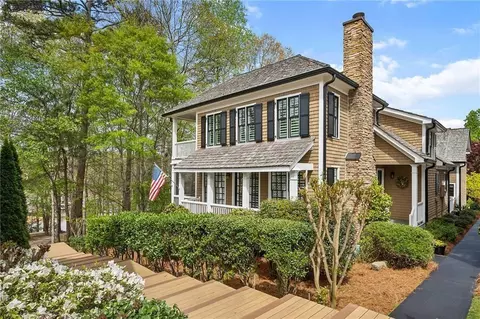 407 Waterfront Park Ln, Dawsonville, GA 30534
