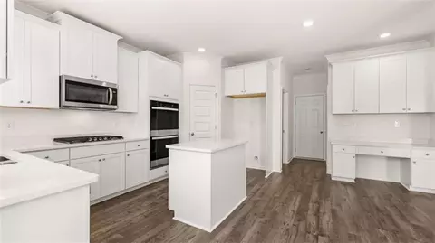 Kitchen - 13623 Whitman Ln, Covington, GA 30014 photo 5 of 5