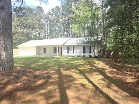 11013 Clearwater Dr, Hampton, GA 30228