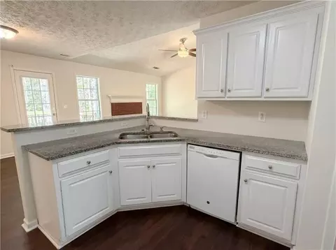 40 Cranbrook Ct, Covington, GA 30016 photo 10