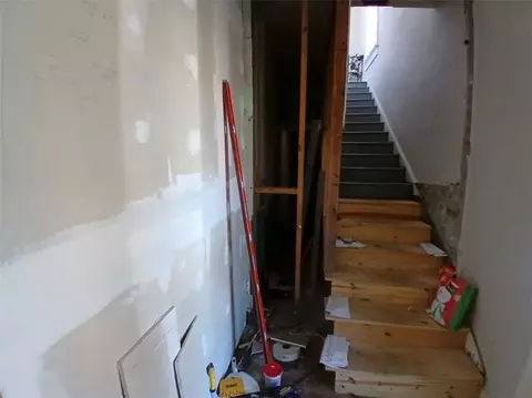 Entry Way - 521 Monroe St, Macon, GA 31201 photo 3 of 6
