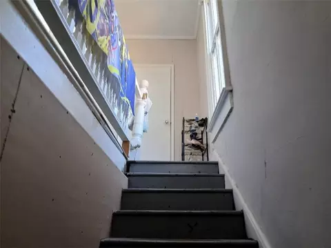 Entry Way - 521 Monroe St, Macon, GA 31201 photo 4 of 6