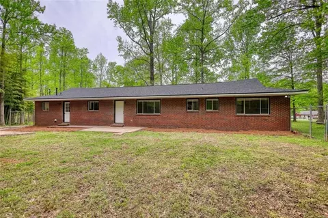 555 Joy St, Jackson, GA 30233