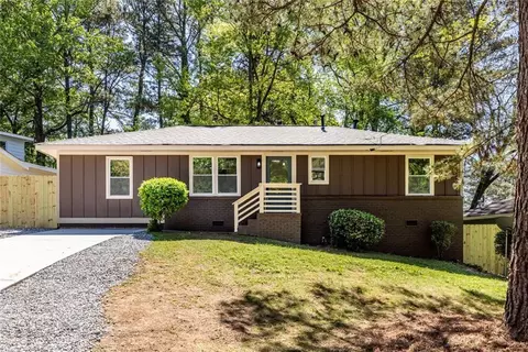 2752 Marco Dr NW, Atlanta, GA 30318