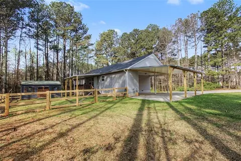 228 Emerald Cir, Colbert, GA 30628 photo 3