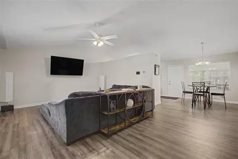 228 Emerald Cir, Colbert, GA 30628 photo 7