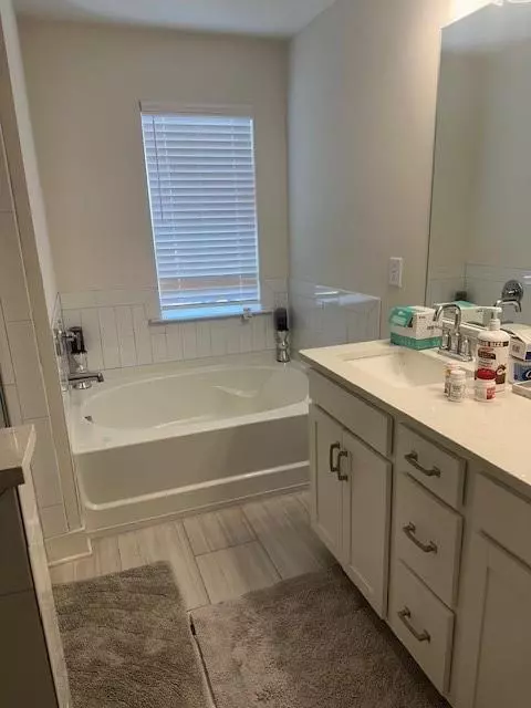 Bath - 36 Caison Dr, Winder, GA 30680 photo 2 of 2
