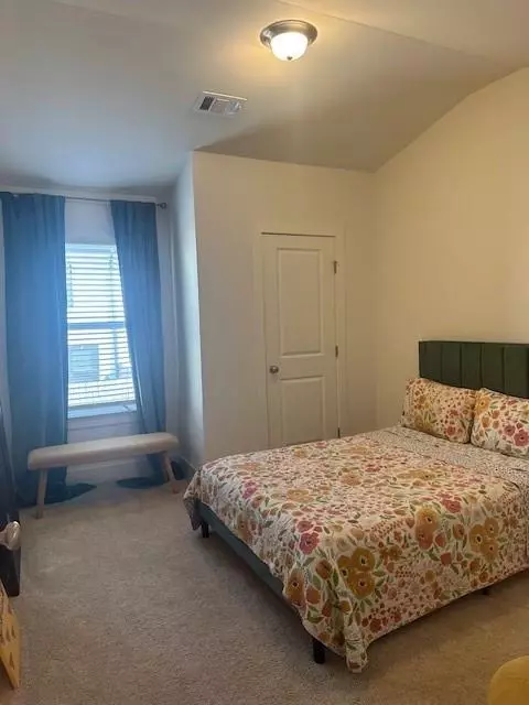 Bedroom - 36 Caison Dr, Winder, GA 30680 photo 2 of 4