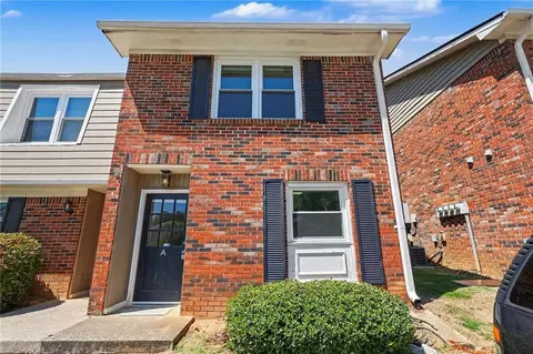 2060 Kings Gate Cir #A, Snellville, GA 30078