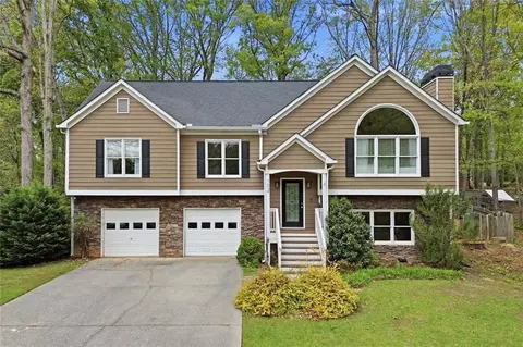 102 Cypress Dr, Dallas, GA 30157