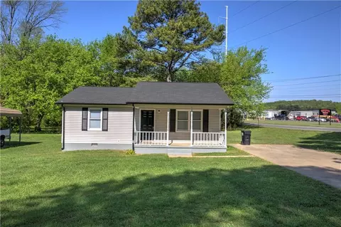 81 Seminole Rd NE, Cartersville, GA 30121