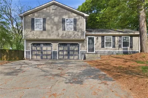 1169 Dustin Ct, Stone Mountain, GA 30088
