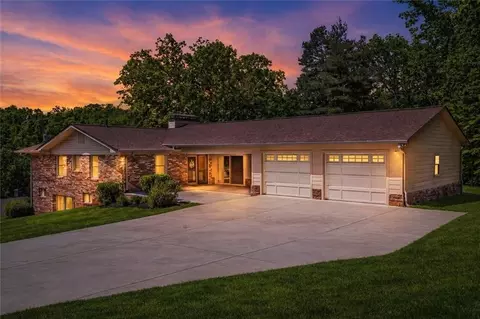 5345 Green Cove Rd, Gainesville, GA 30504