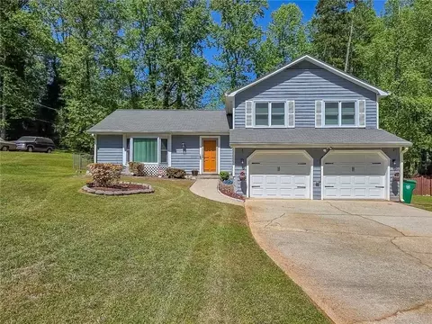 5766 Hilton Ridge Rd, Lithonia, GA 30058