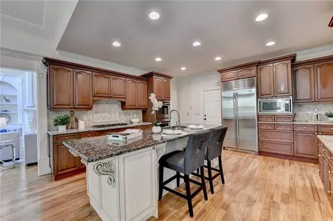 Kitchen - 9030 Moor Park Run, Duluth, GA 30097 photo 2 of 5