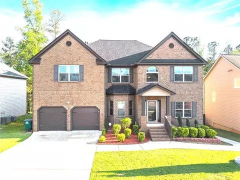 12174 Centerra Dr, Hampton, GA 30228