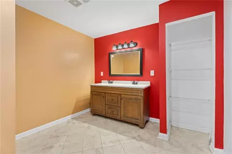 Bath - 12174 Centerra Dr, Hampton, GA 30228 photo 2 of 10