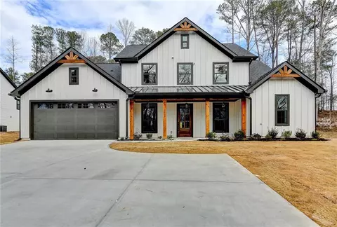 3609 Centerville Rosebud Rd, Snellville, GA 30039