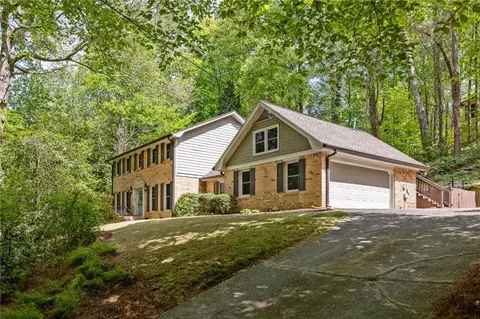 2497 Greenglade Rd NE, Atlanta, GA 30345