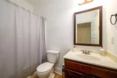 Bath - 1979 Trinity Mill Dr, Dacula, GA 30019 photo 1 of 4