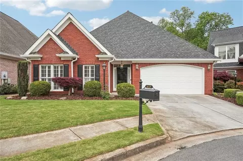 1625 Glenhurst Dr, Snellville, GA 30078
