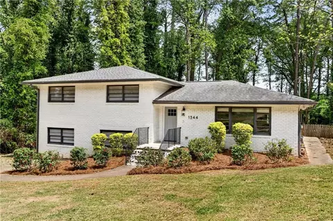 1344 Midlawn Dr, Decatur, GA 30032