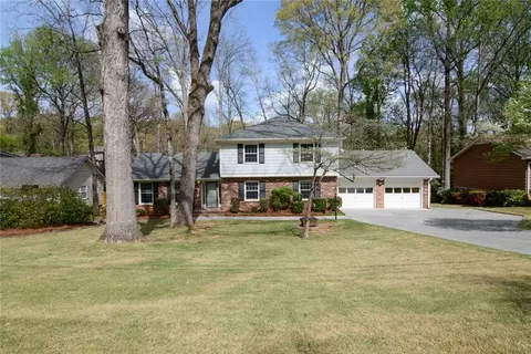 618 Dorsey SW, Lilburn, GA 30047
