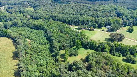 482 Hooper Rd, Commerce, GA 30530 photo 4