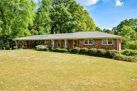 920 Chesterfield Dr, Marietta, GA 30066