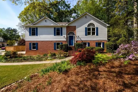 555 Heritage Woods Dr NE, Dacula, GA 30019