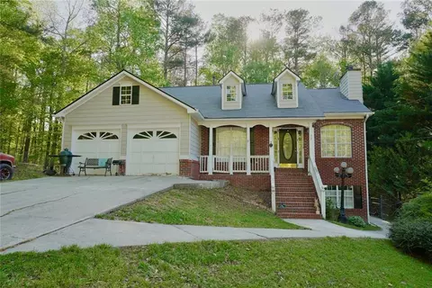 17 Rotunda Ct, Dallas, GA 30157