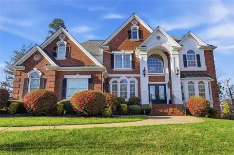 5662 Tuxedo Dr, Douglasville, GA 30135
