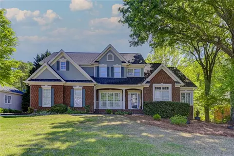 185 Amberbrook Cir, Grayson, GA 30017