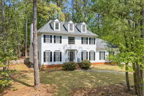 215 Highview Trce, Fayetteville, GA 30215