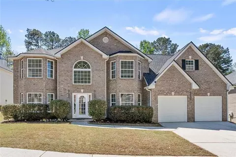 4021 Ash Tree St, Snellville, GA 30039