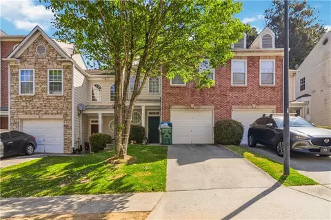 6031 Grovegate Ln, Tucker, GA 30084