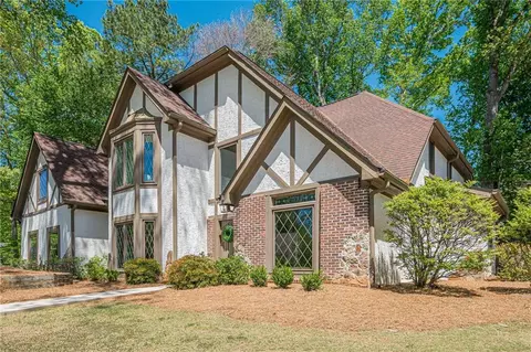 205 Chiswick Close, Johns Creek, GA 30022