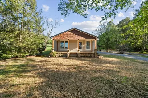 5688 Fairmount Hwy SE, Calhoun, GA 30701