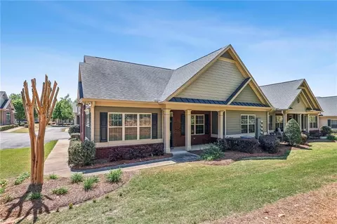 1515 Bluestone Dr, Cumming, GA 30041