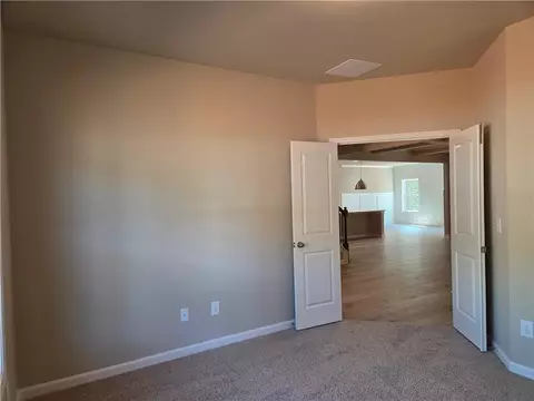 293 Meadows Dr, Bethlehem, GA 30620 photo 4