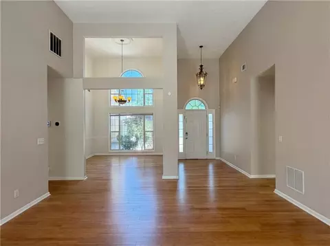 Living - 404 Eaglet Ct, Mcdonough, GA 30253 photo 2 of 5