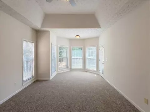 Living - 404 Eaglet Ct, Mcdonough, GA 30253 photo 5 of 5