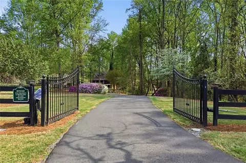 611 Elliott Rd, Dawsonville, GA 30534