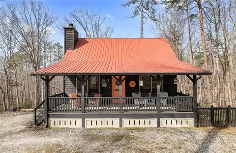 445 Skyview Cir, Clarkesville, GA 30523